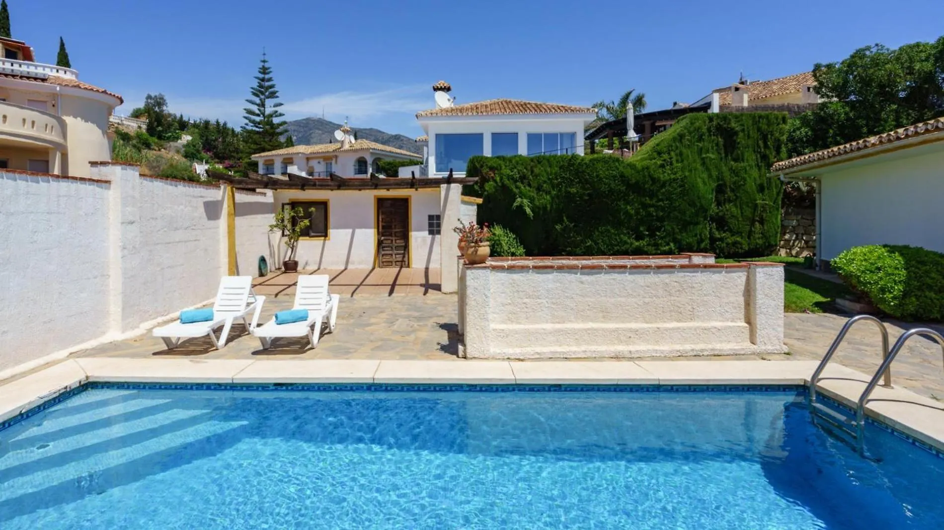 Modern Eleganceprivate Pool Villa Fuengirola